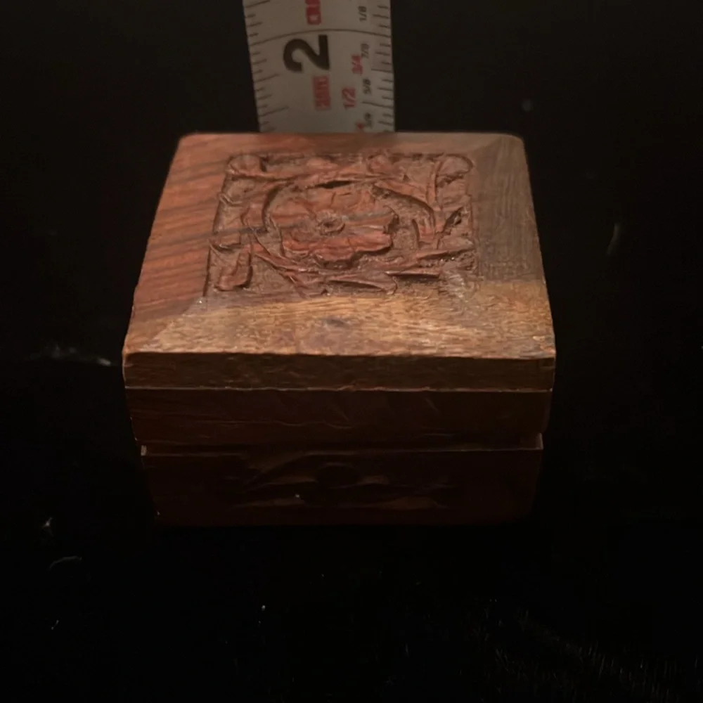 VTG Handcrafted Carved Wooden Trinket Box 2.25